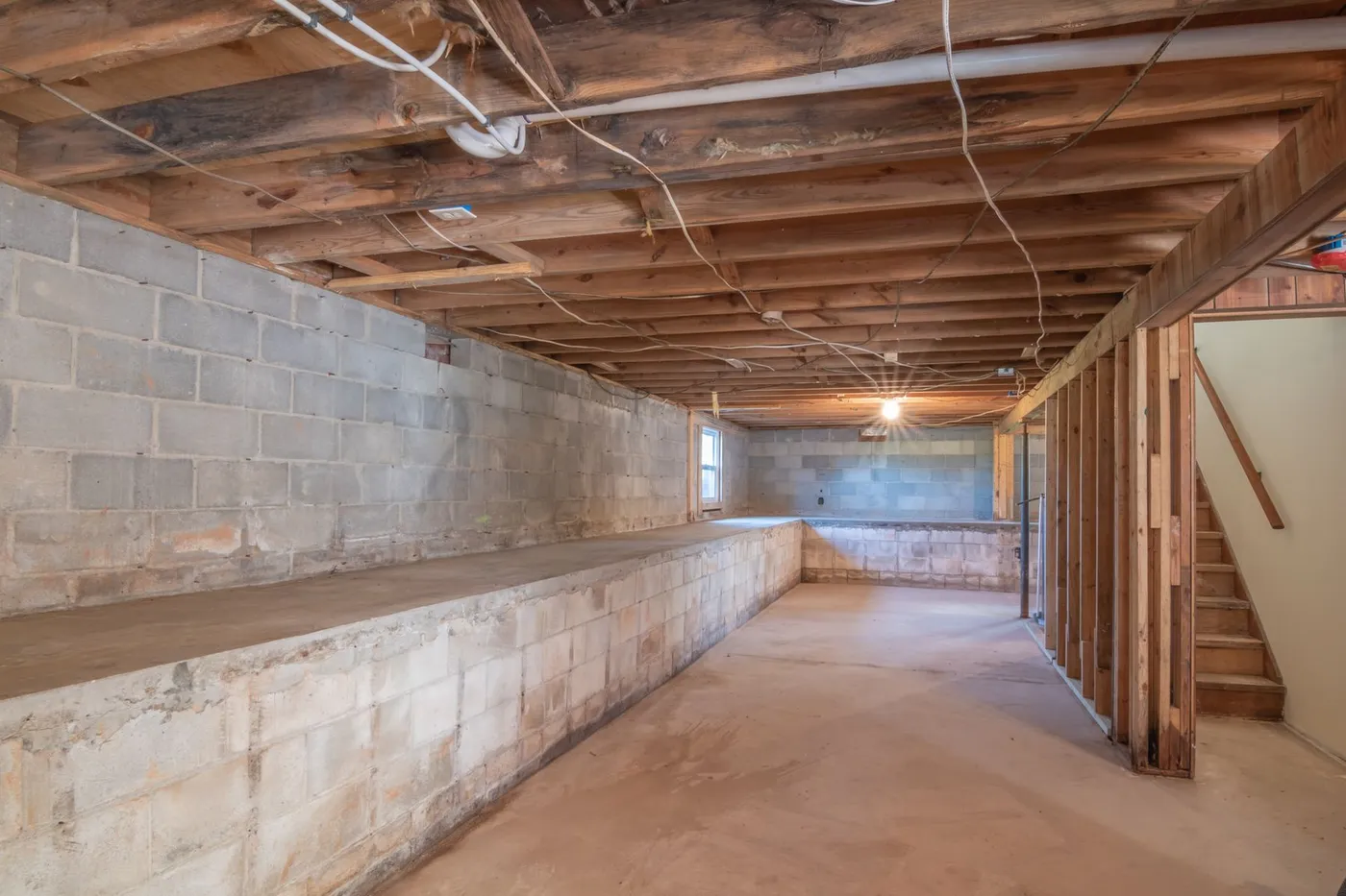 crawl space radon mitigation in Jacksonville